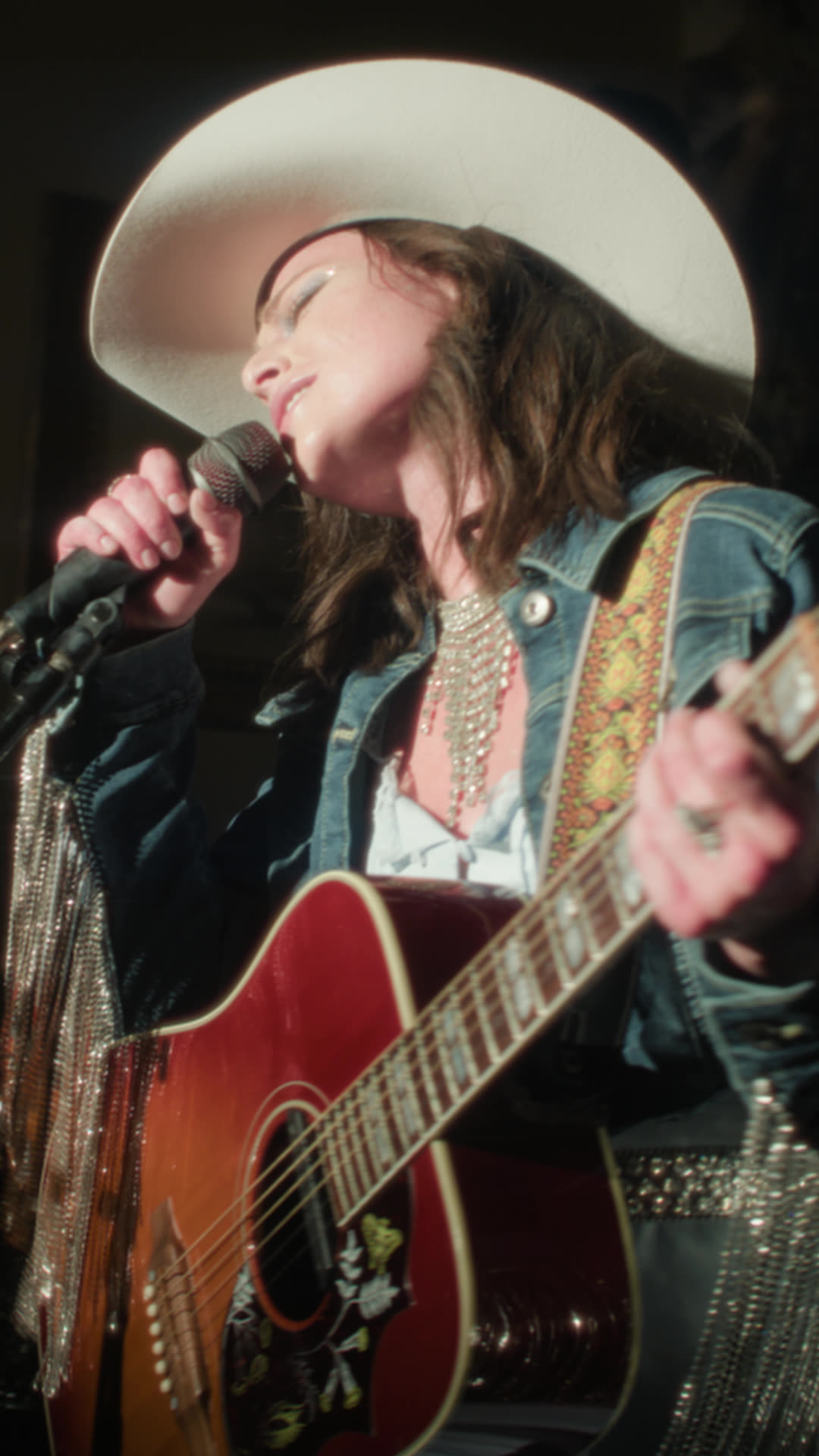 Country Heartthrob — the couple embracing outside the Cowboy Palace venue